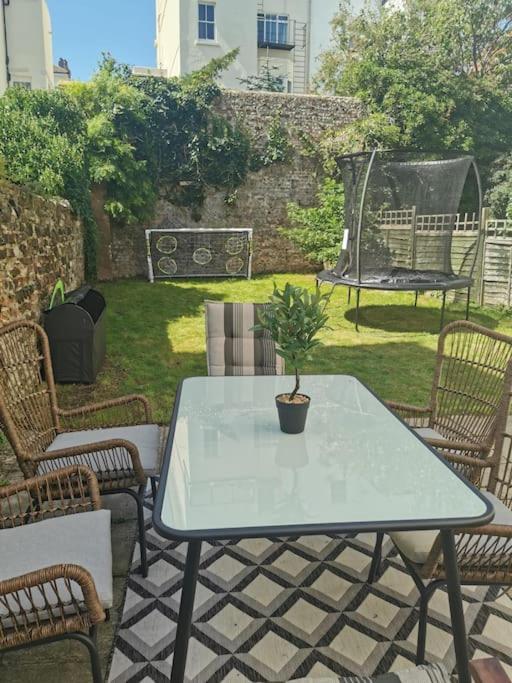 Apartamento Victorian Flat Close To Station With Large Garden Brighton Exterior foto